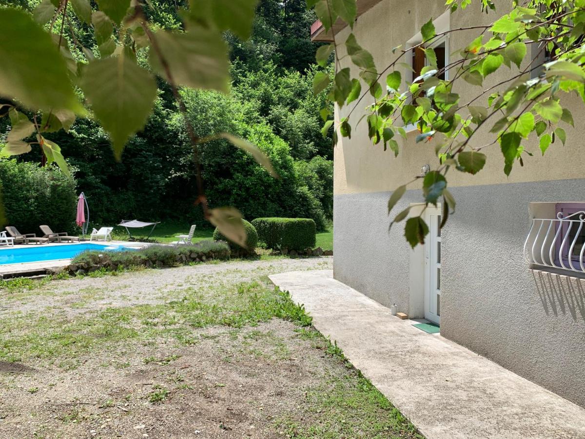 Le Clapot- Les Iris Apartment Saint-Etienne  Exterior photo